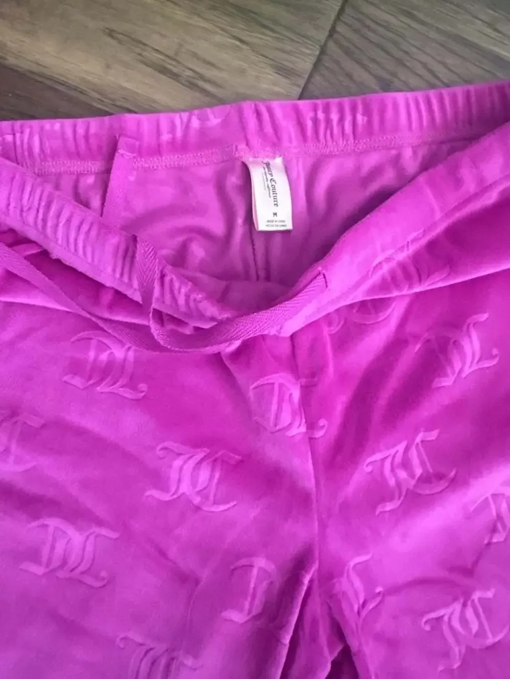Juicy Couture Women's Velour Repeat Logo Lounge Sleepwear Pajama Set